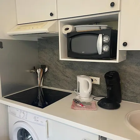 Petit Avec Parking, Très Bien équipé Proche Des Thermes Et Du Centre Nouvelle Literie Appartement *